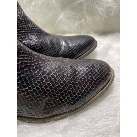 AGL Womens Size 39 Black Snake Embossed Leather Ankle Boots 8 - Picture 2 of 6